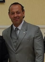 Dr. Adriano C. Vasconcelos